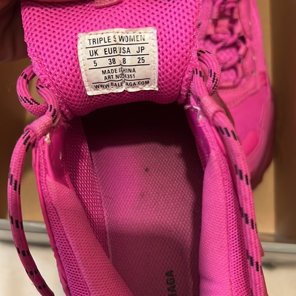 Triple s - Picture 4 of 4